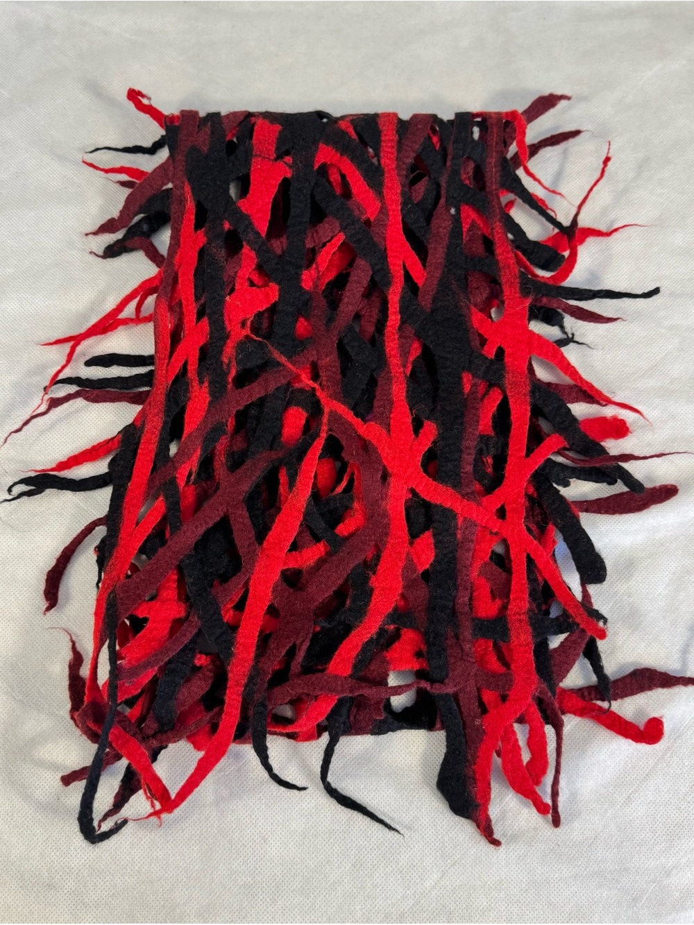 Avant Garde Red Black Felt Fringe Open Lattice Knit Scarf Shawl Wrap OS - Picture 3 of 6